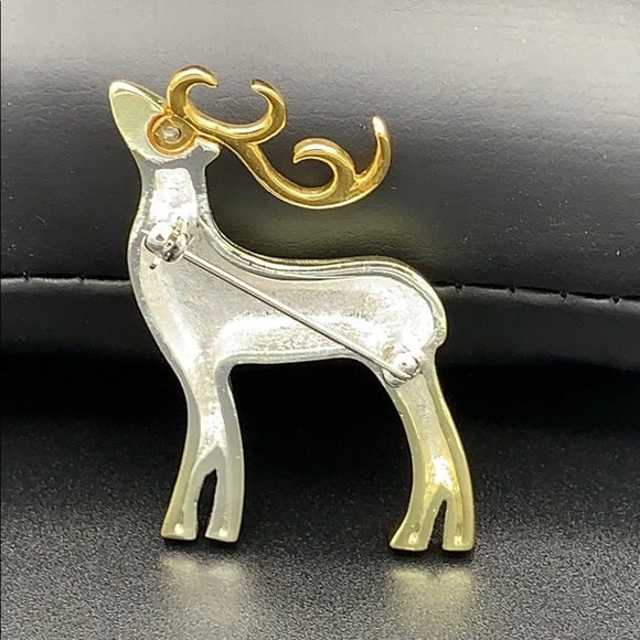 Reindeer Pin - Picture 2 of 2